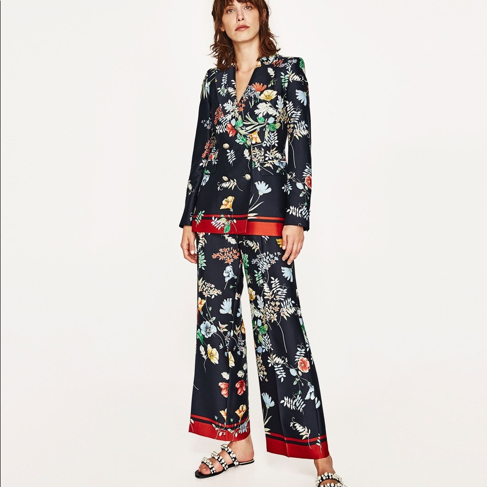 Zara Flowing Floral Print Double Breasted Blazer